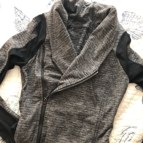 Lululemon zip up light weight jacket - Picture 2 of 8